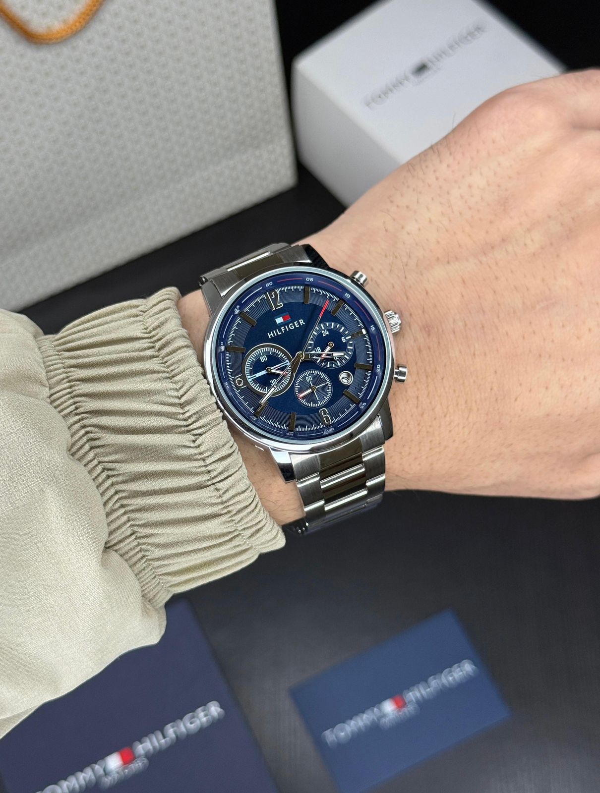 Tommy Hilfiger Silver Blue Dial – Bold Style Meets Precision